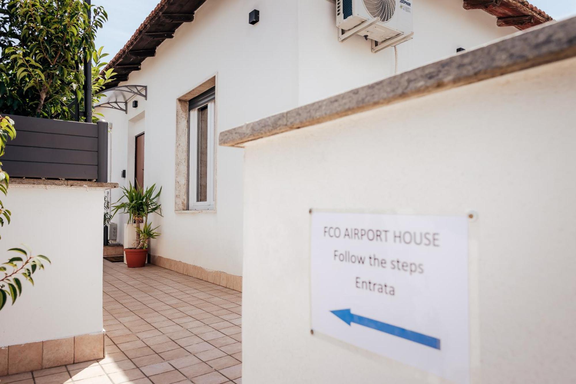Fcoairporthouse Apartment Fiumicino Exterior photo